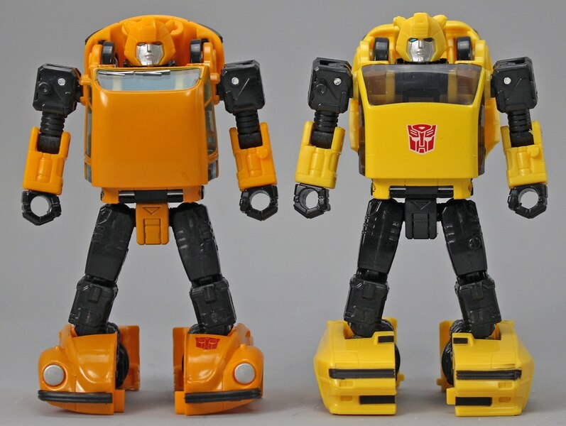 Buzzworthy Bumblebee World's Collide 4 Pack Compared  (5 of 19)